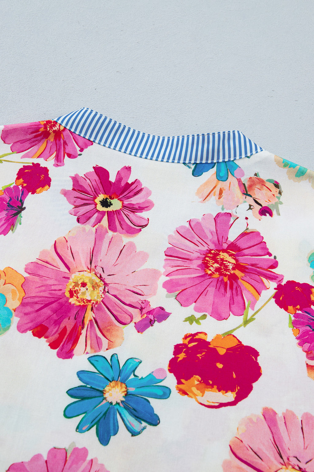 Floral Print Short Puff Sleeve Blouse