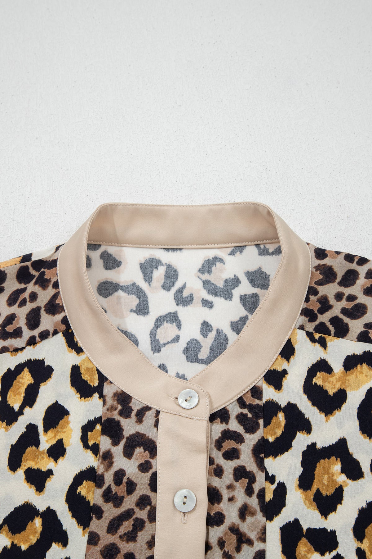 Khaki Leopard Patchwork 3/4 Sleeve Loose Shirt