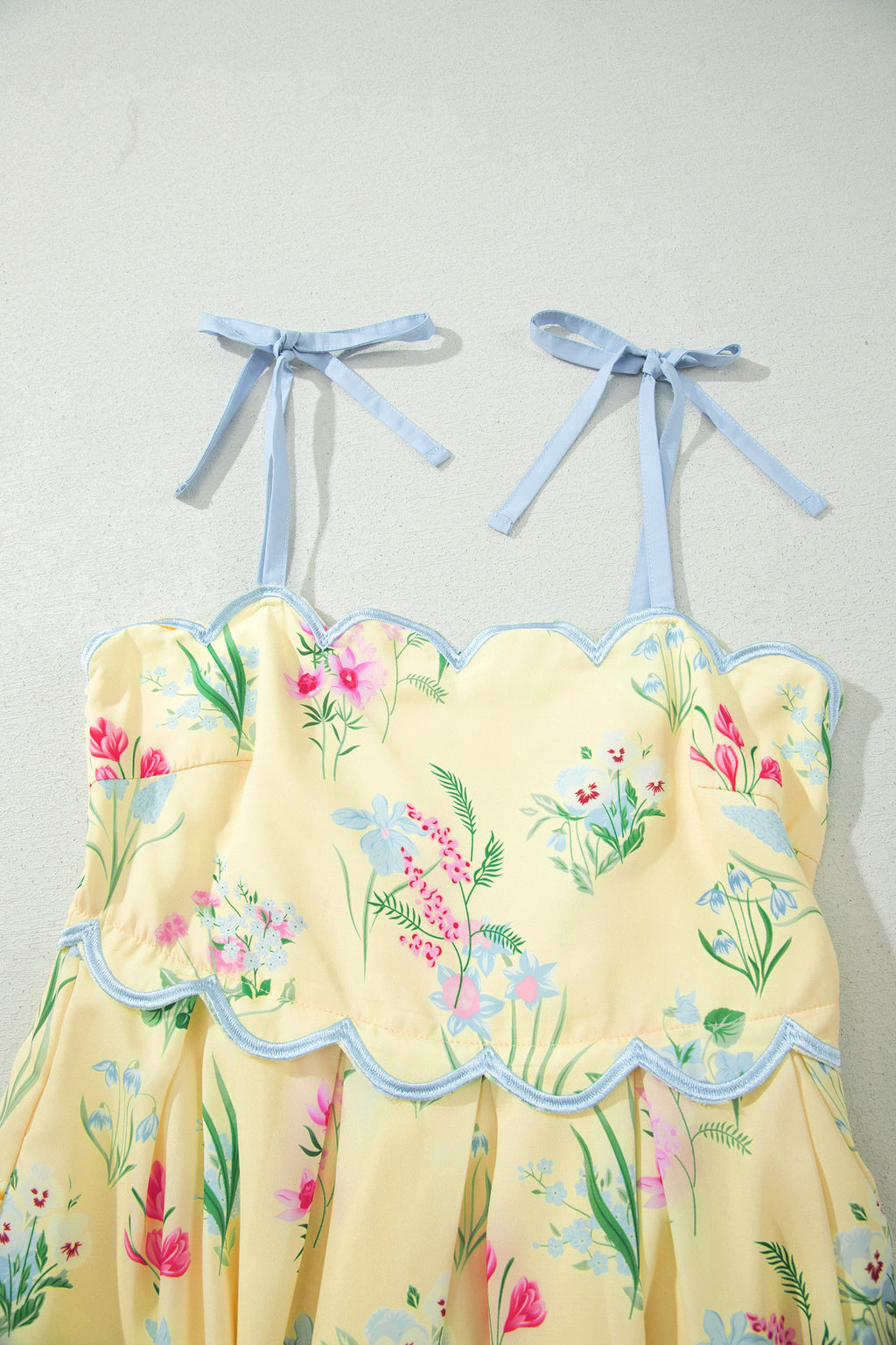 Floral Print Contrast Trim Self-tie Straps Dress