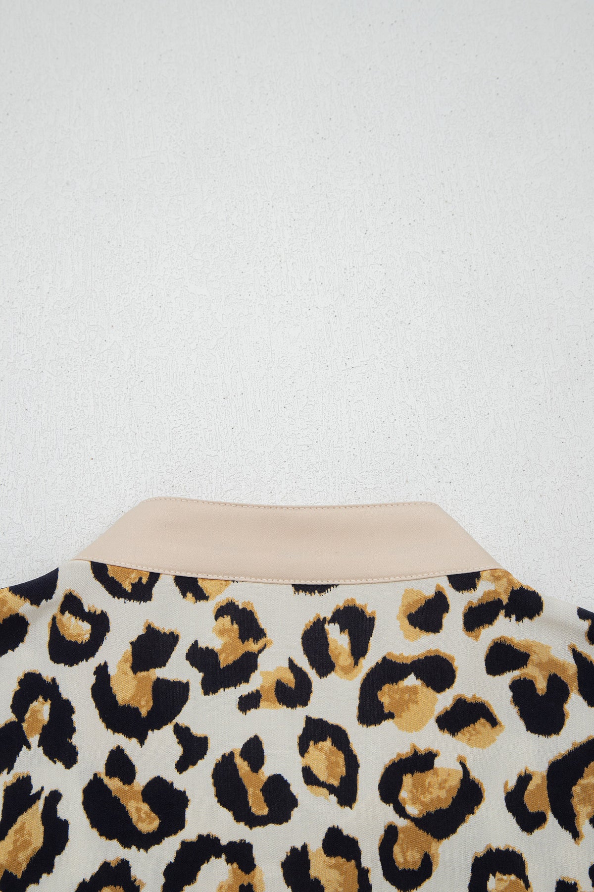 Khaki Leopard Patchwork 3/4 Sleeve Loose Shirt
